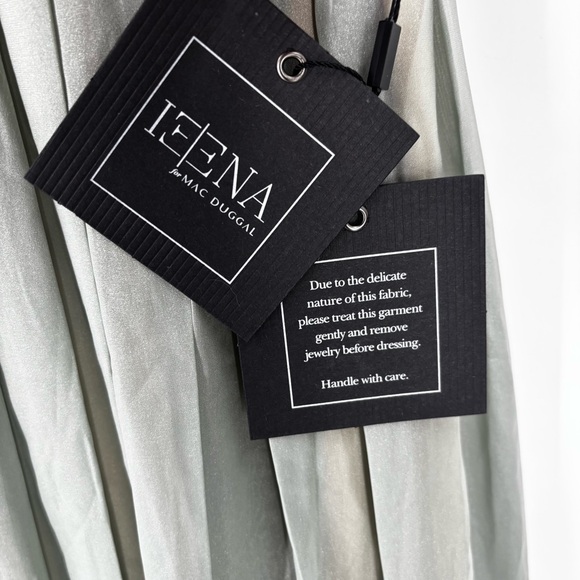 NWT Ieena by Mac Duggal Green Pleated Gown with Flutter Sleeves - Picture 7 of 7